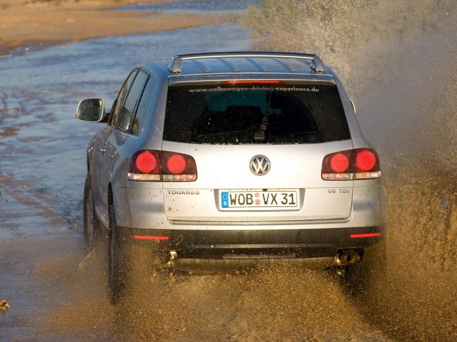  Volkswagen Touareg V6 TDi 2007 года  (фото 22 из 26)